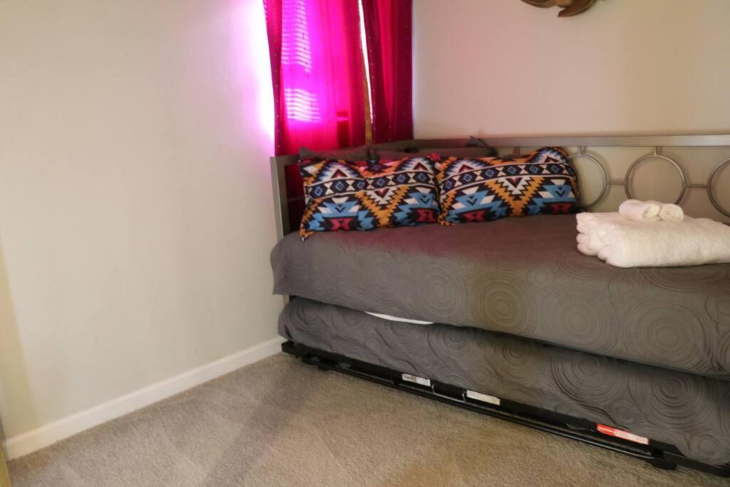 Cowboy Den-Hot Tub-Game Room-Pet Friendly-No Pet Fees! Αλμπουκέρκι Εξωτερικό φωτογραφία